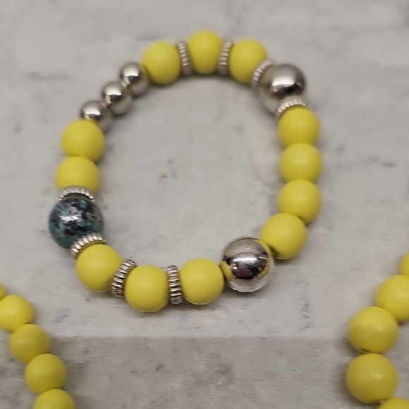 Yellow Beaded Bracelet Set with Silver Accents - Picture 3 of 7